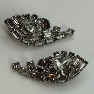 Kramer 50s Vtg Crystal ear climber Earrings